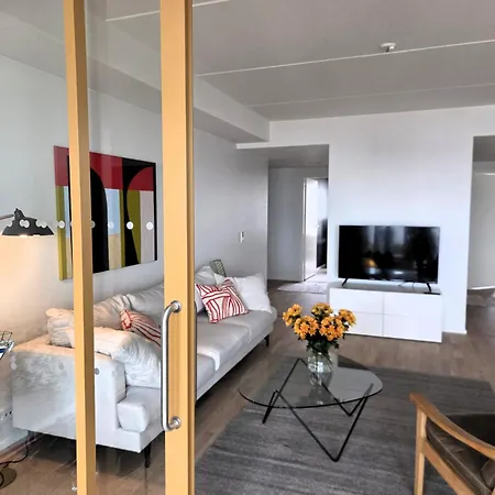 Stunning, Brand New Sea-view With 3 Bedrooms הלסינקי